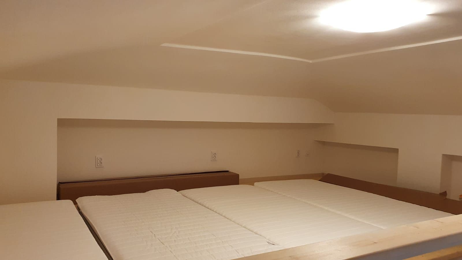 Pronájem bytu  46 m², Opatovická, Praha, Praha