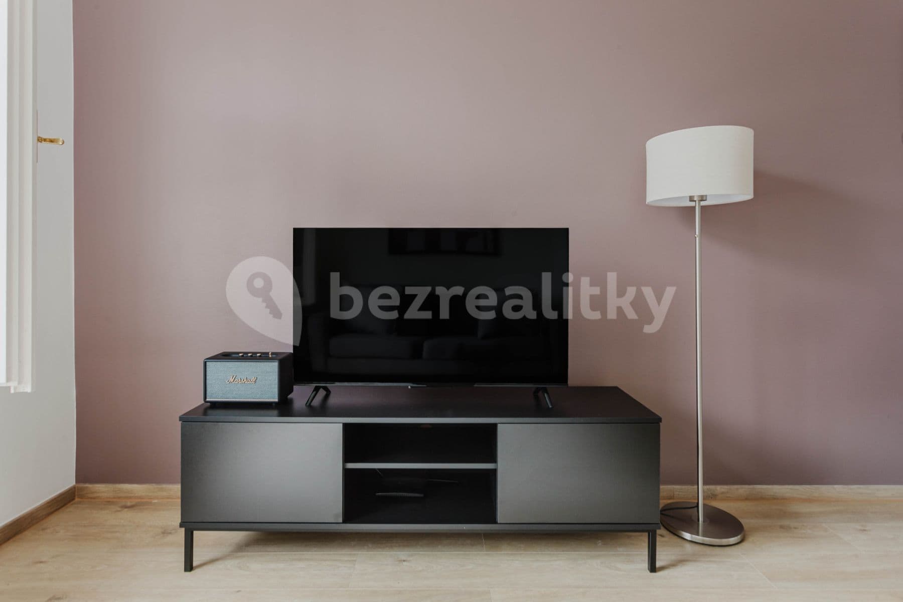 Pronájem bytu  58 m², Rostovská, Praha, Praha