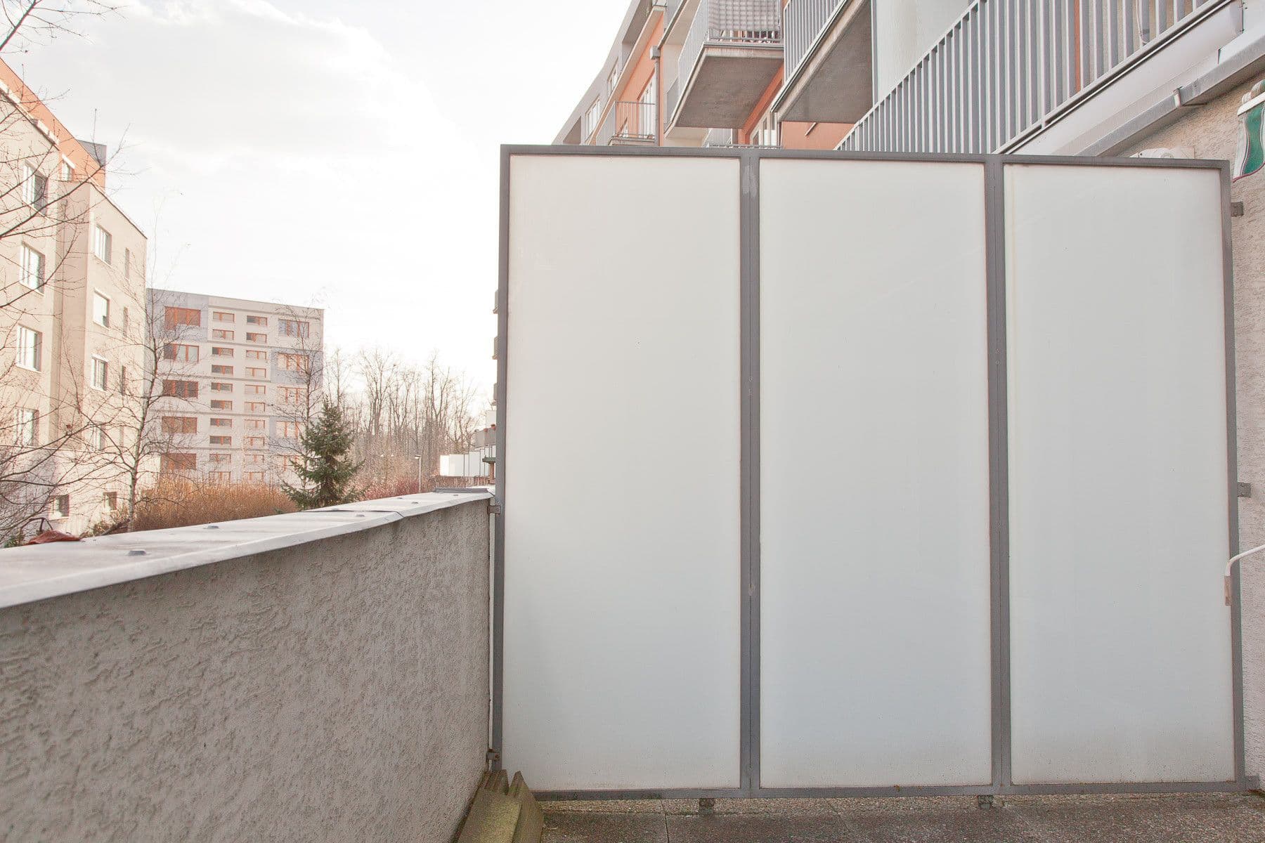 Pronájem bytu  35 m², Počernická D, Praha, Praha