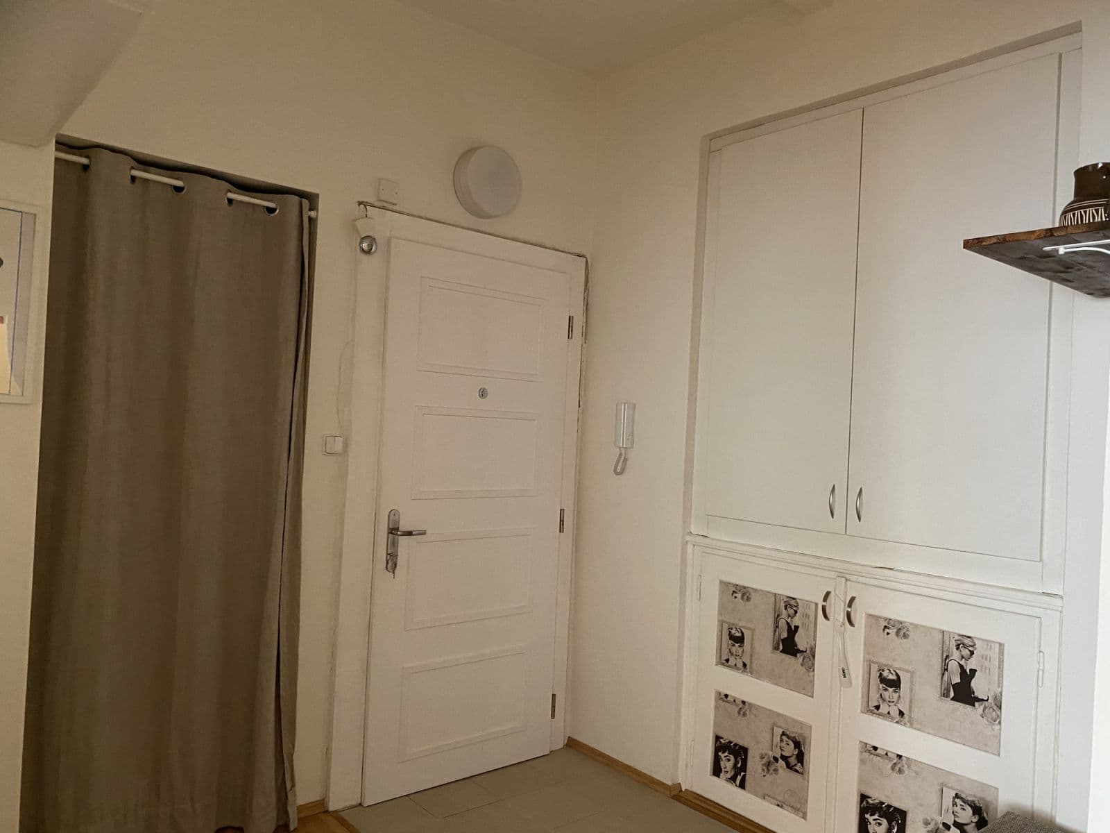 Pronájem bytu  46 m², Rejskova, Praha, Praha