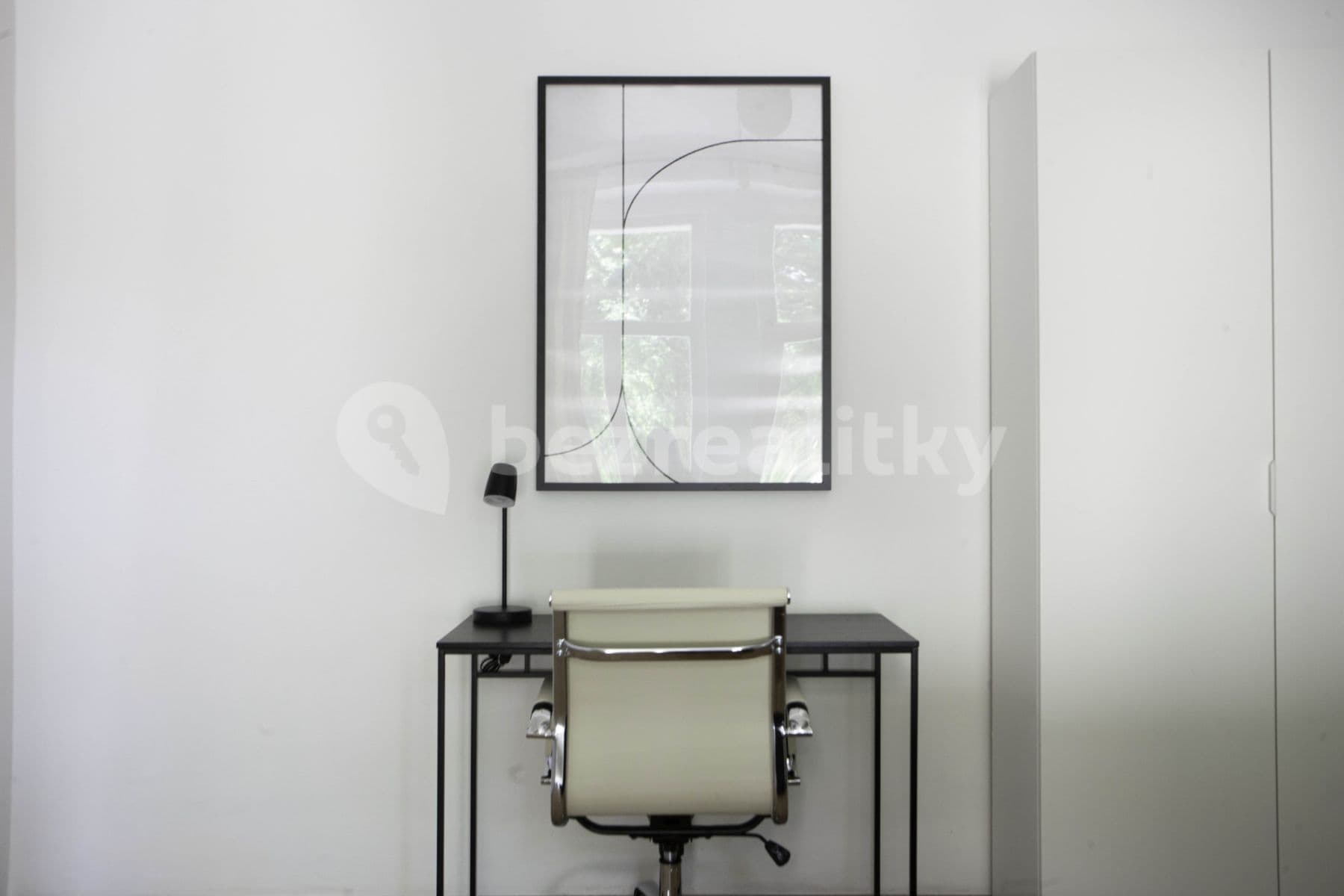 Pronájem bytu  59 m², Rostovská, Praha, Praha