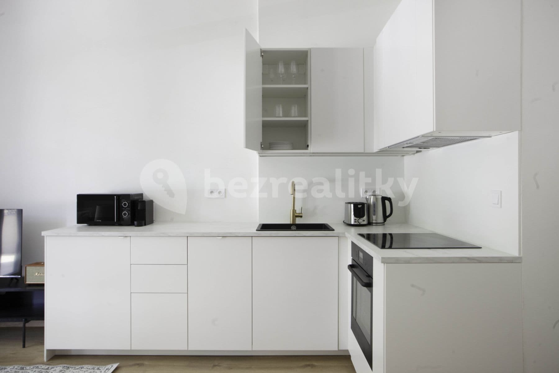 Pronájem bytu  59 m², Rostovská, Praha, Praha