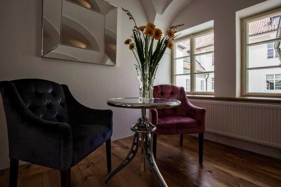 Pronájem bytu  130 m², Michalská, Praha, Praha