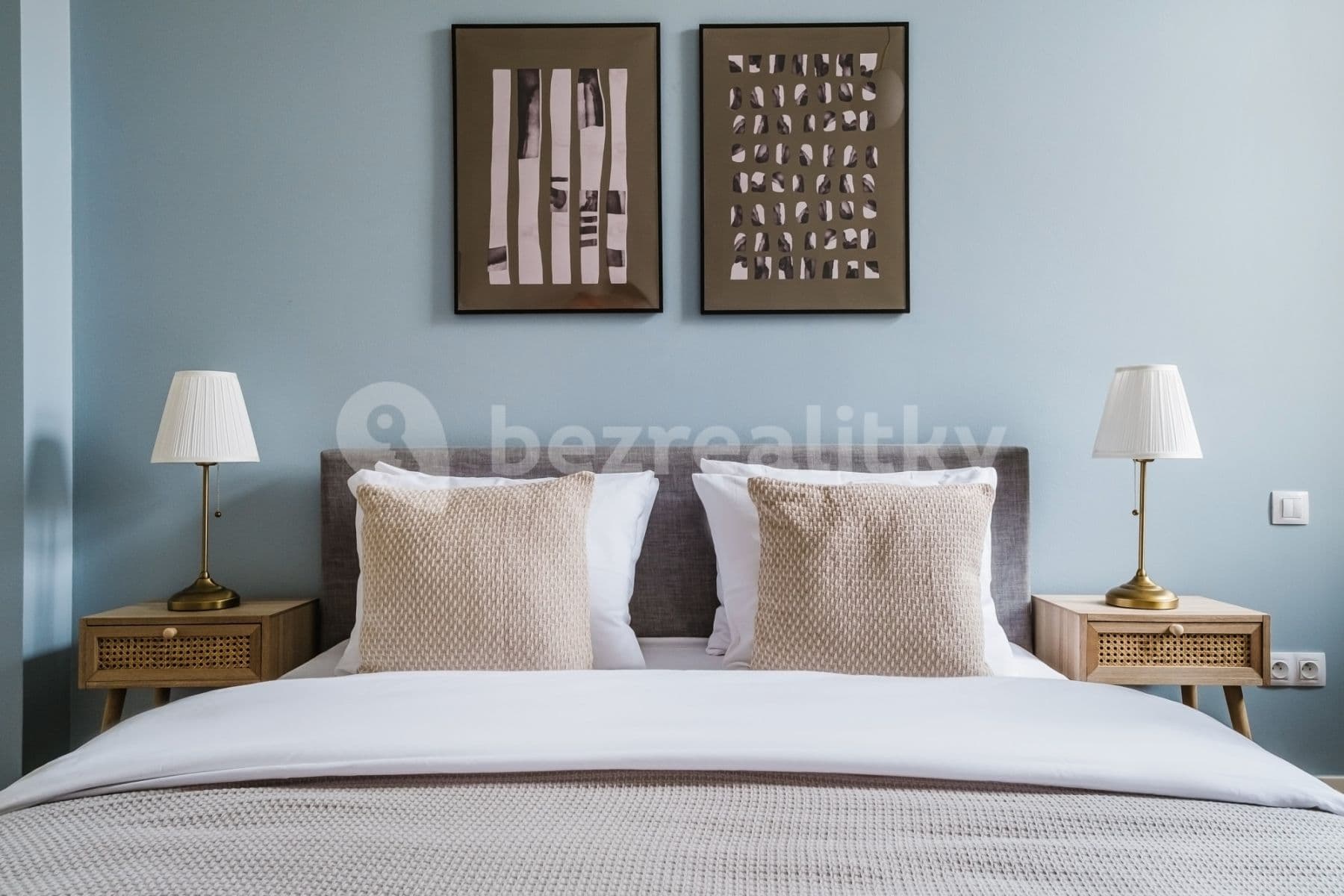 Pronájem bytu  84 m², Chodská, Praha, Praha