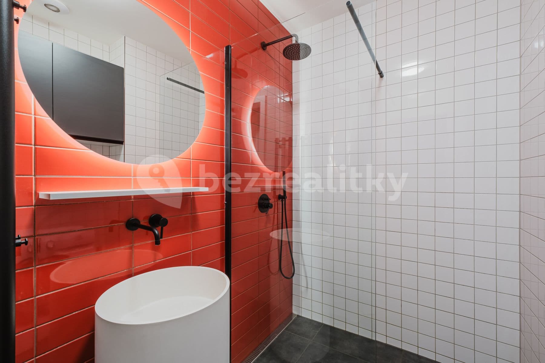 Pronájem bytu  84 m², Chodská, Praha, Praha