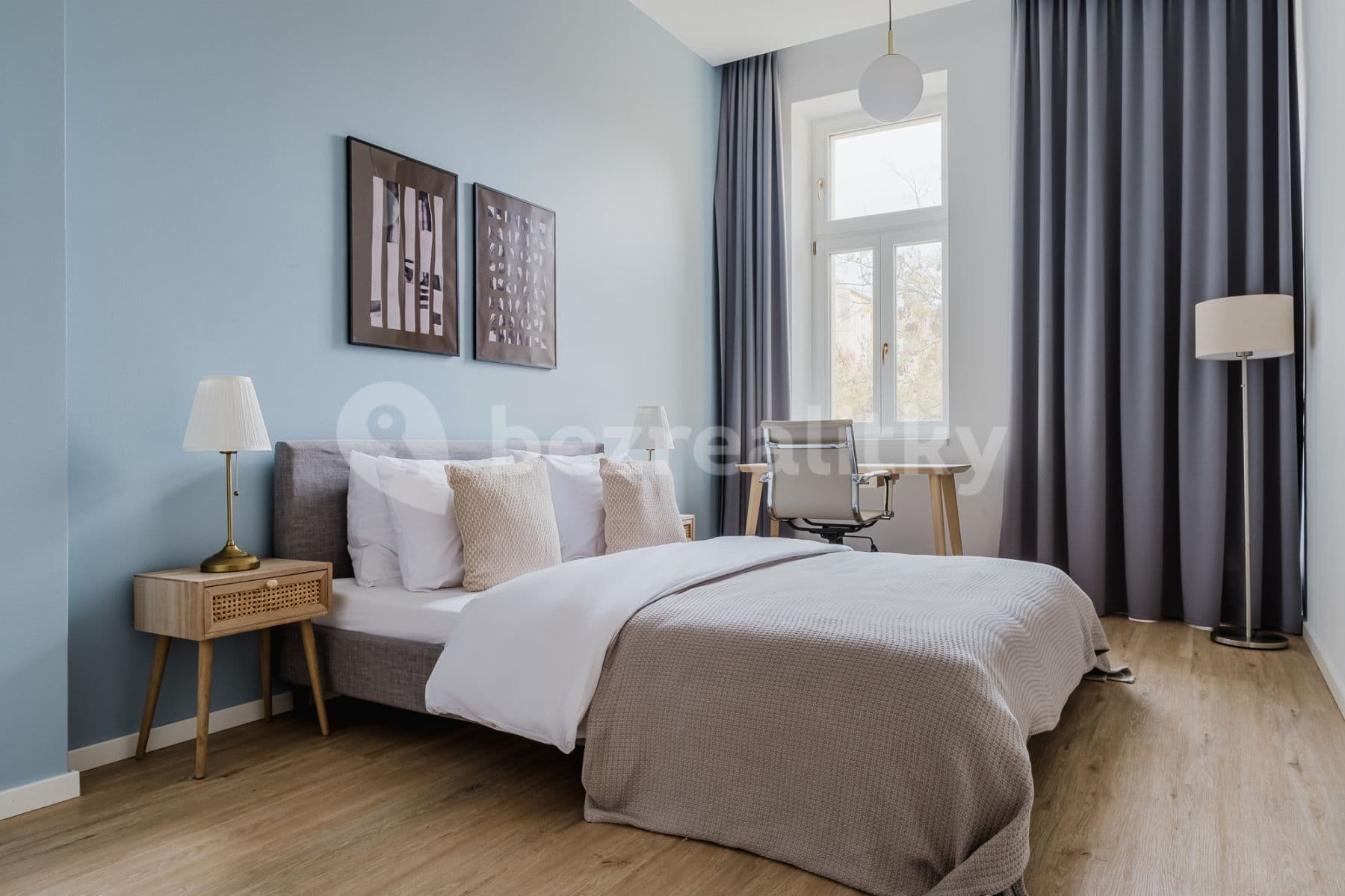 Pronájem bytu  84 m², Chodská, Praha, Praha