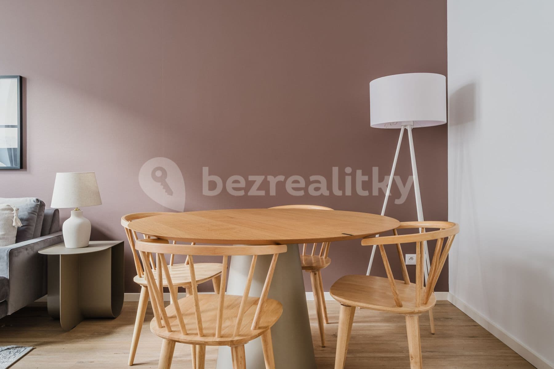 Pronájem bytu  84 m², Chodská, Praha, Praha