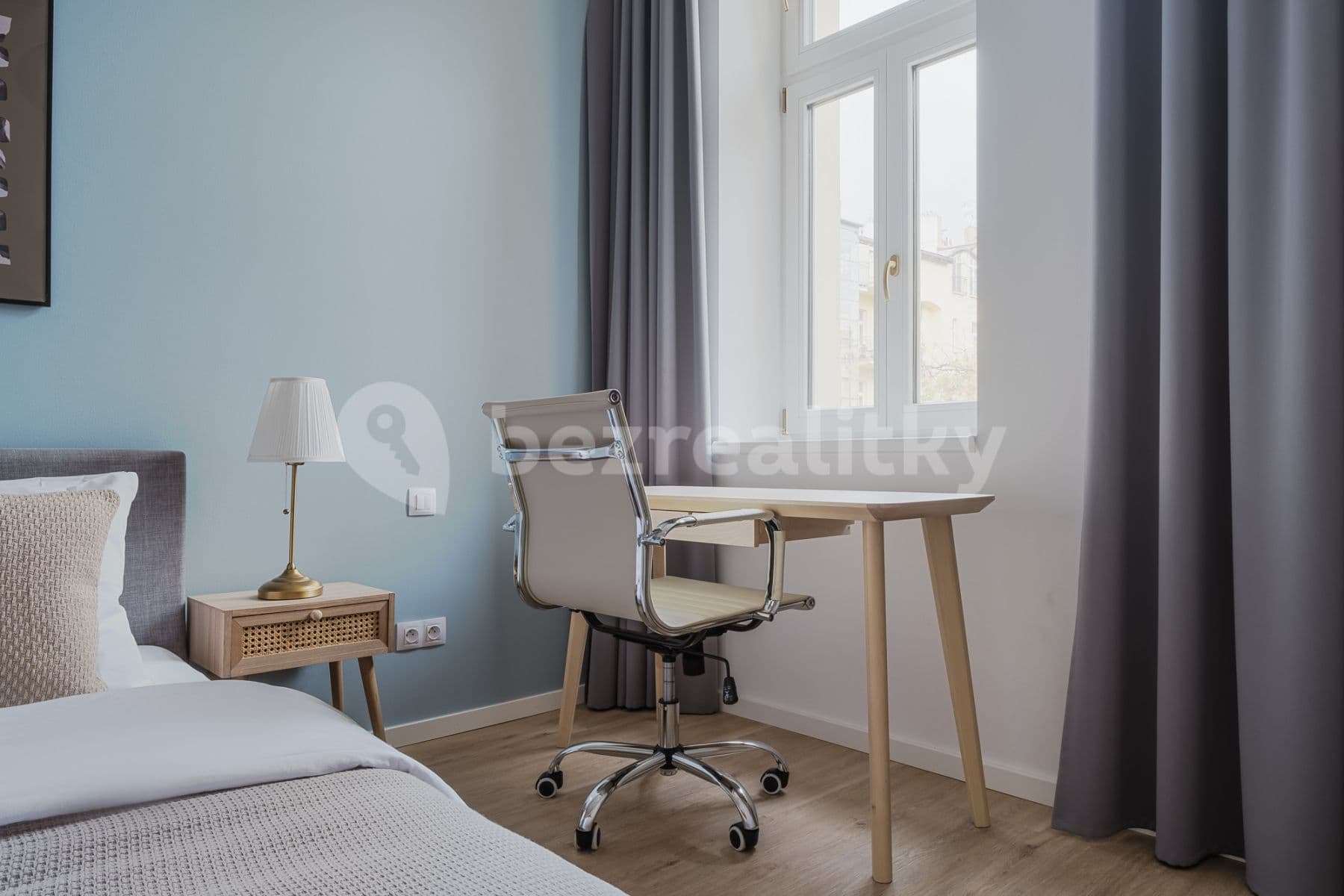 Pronájem bytu  84 m², Chodská, Praha, Praha