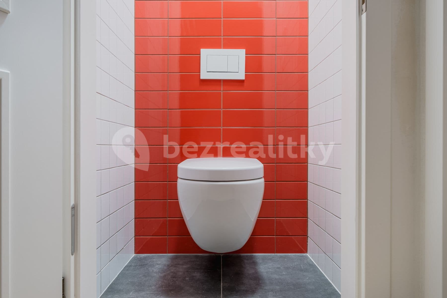 Pronájem bytu  84 m², Chodská, Praha, Praha