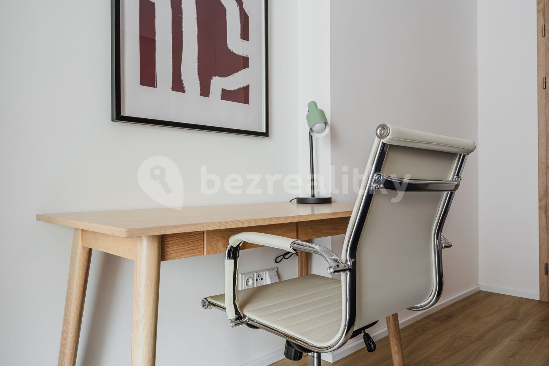 Pronájem bytu  58 m², Vrbenského, Praha, Praha