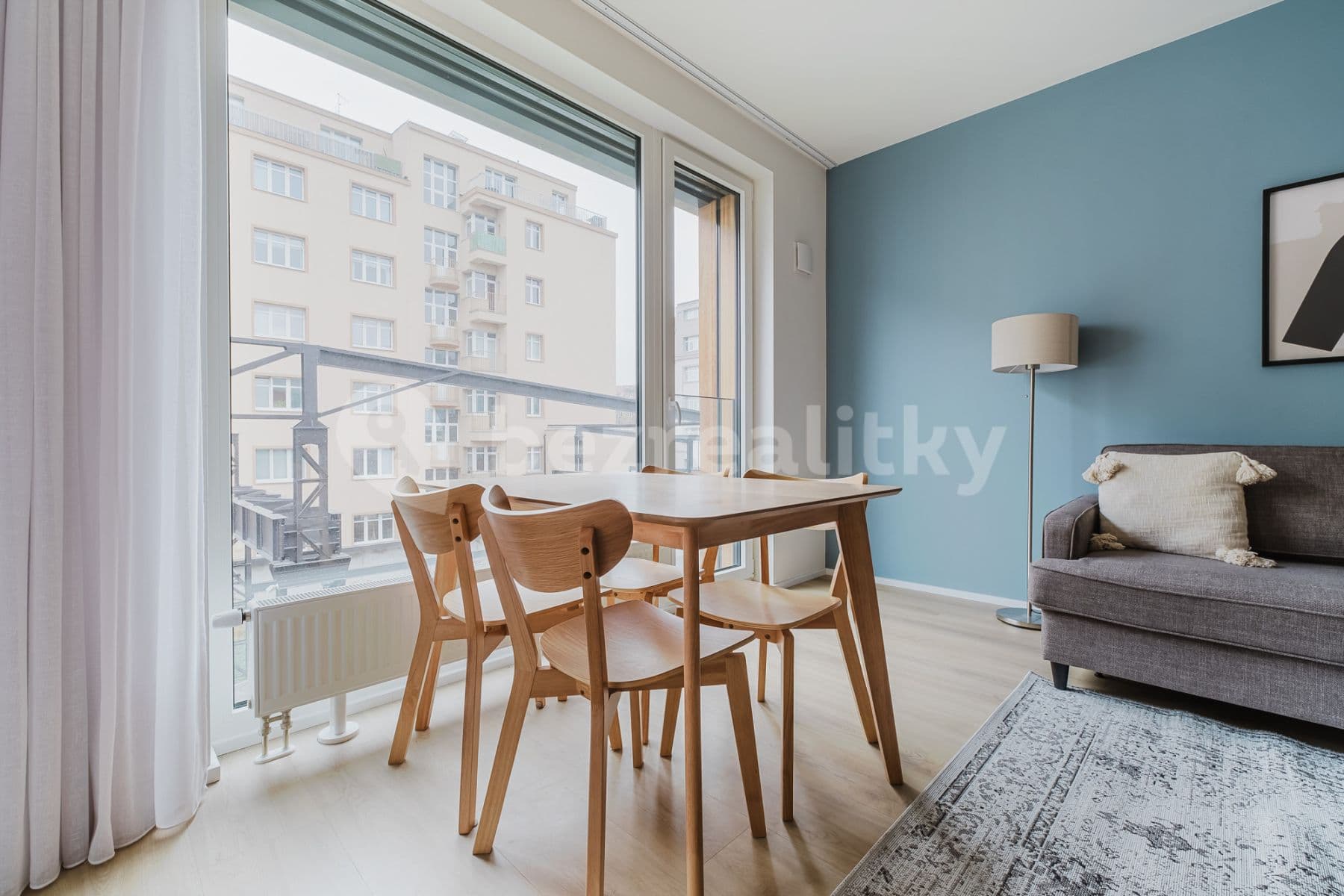 Pronájem bytu  58 m², Vrbenského, Praha, Praha
