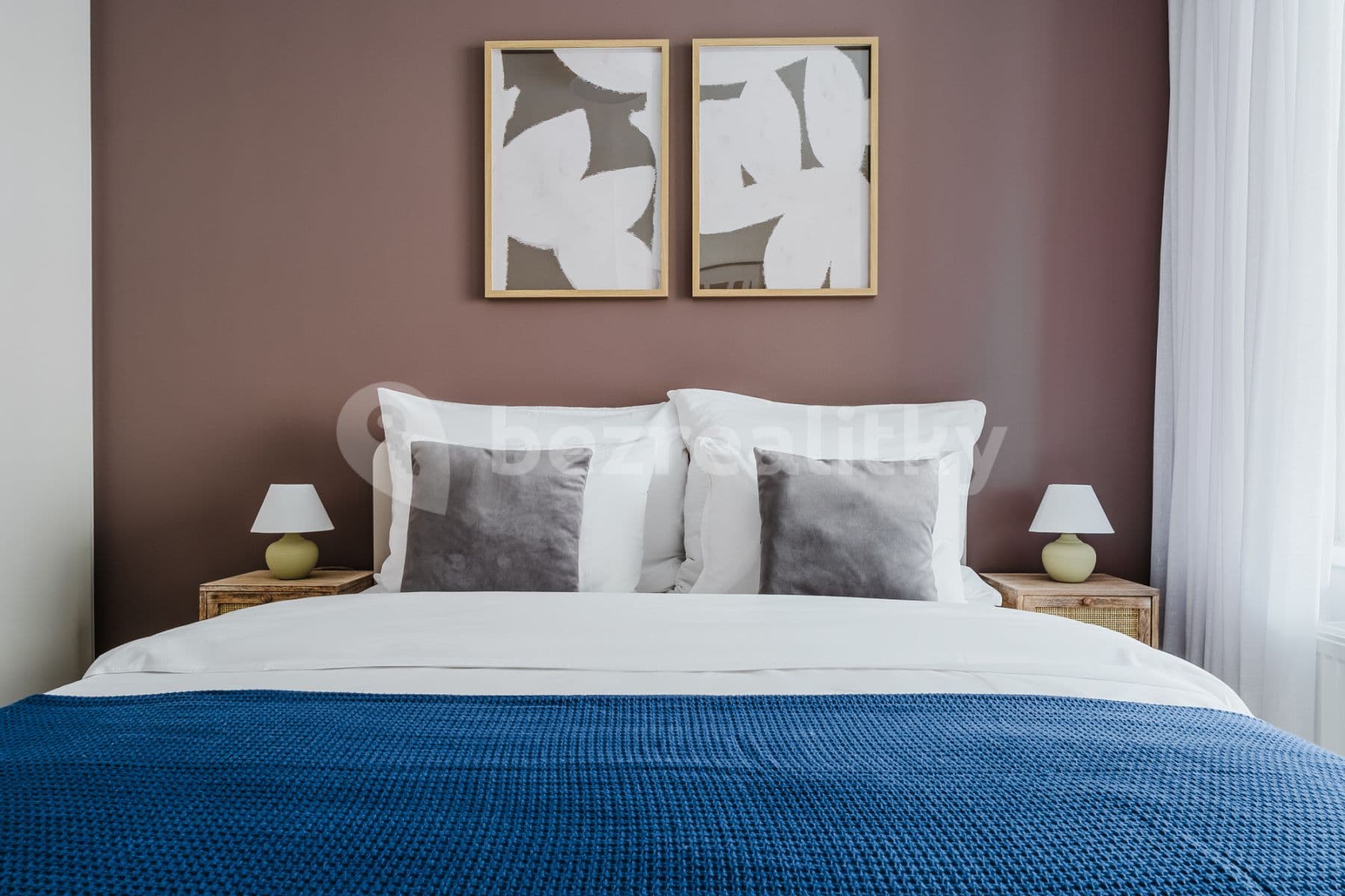 Pronájem bytu  58 m², Vrbenského, Praha, Praha