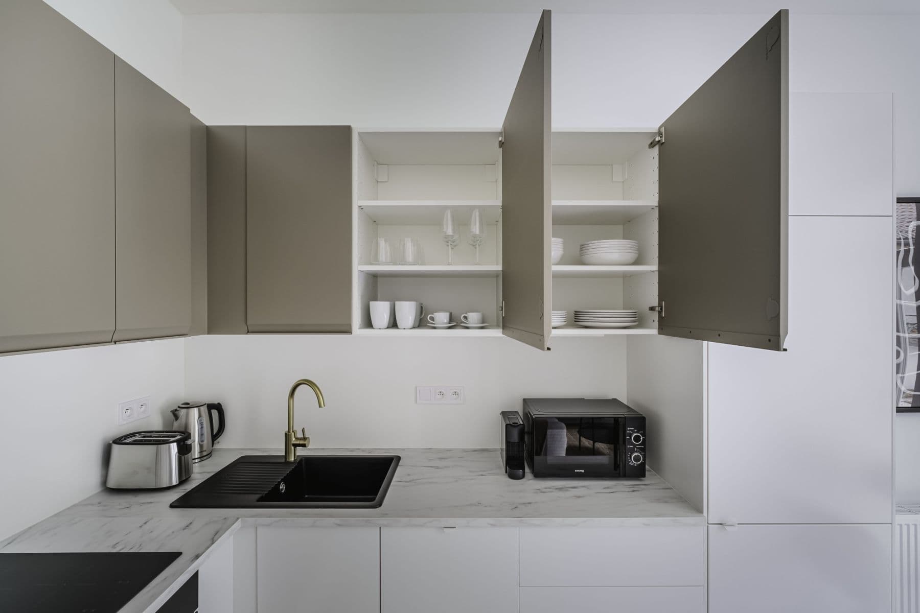 Pronájem bytu  47 m², Rostovská, Praha, Praha