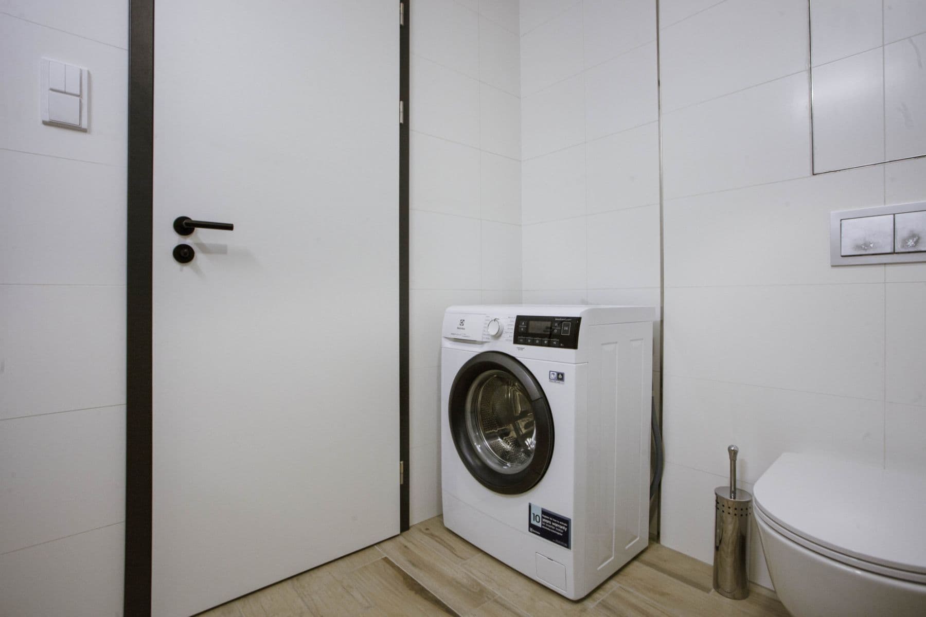 Pronájem bytu  61 m², Vrbenského, Praha, Praha