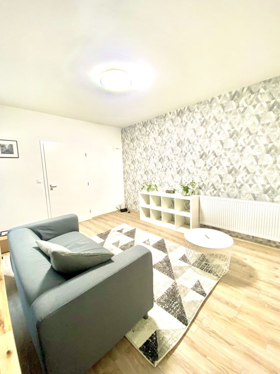 Pronájem bytu  74 m², Prosecka, Praha, Praha