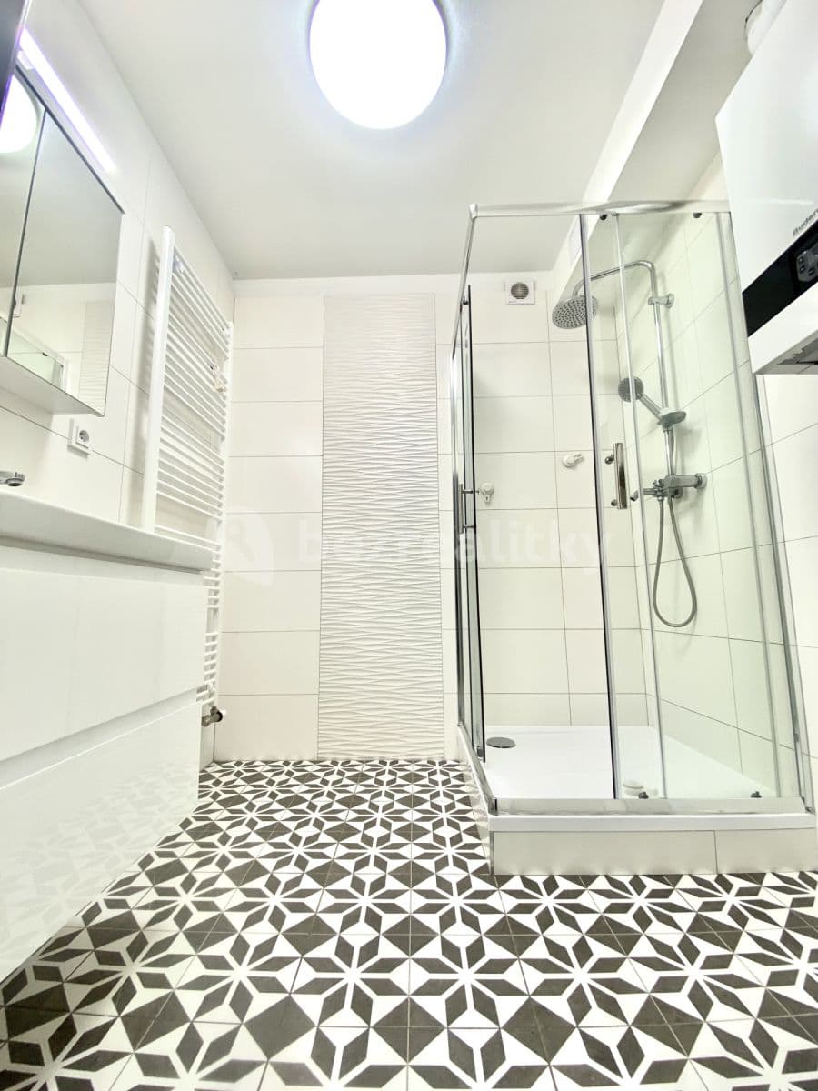 Pronájem bytu  74 m², Prosecka, Praha, Praha