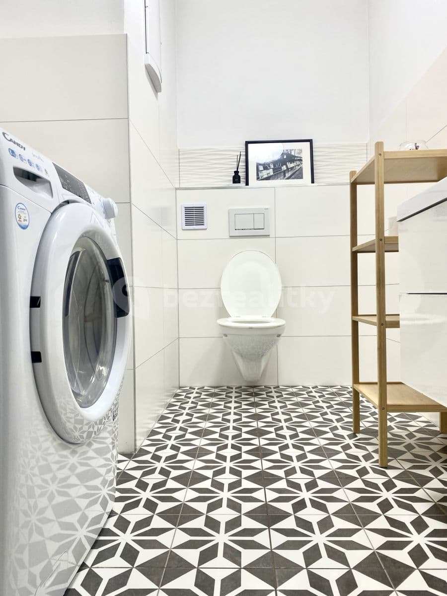 Pronájem bytu  74 m², Prosecka, Praha, Praha