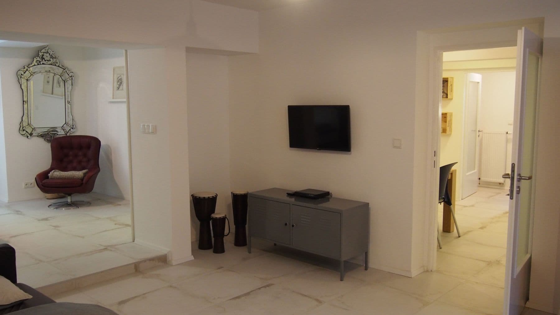 Pronájem bytu  82 m², Kosatcová, Praha, Praha