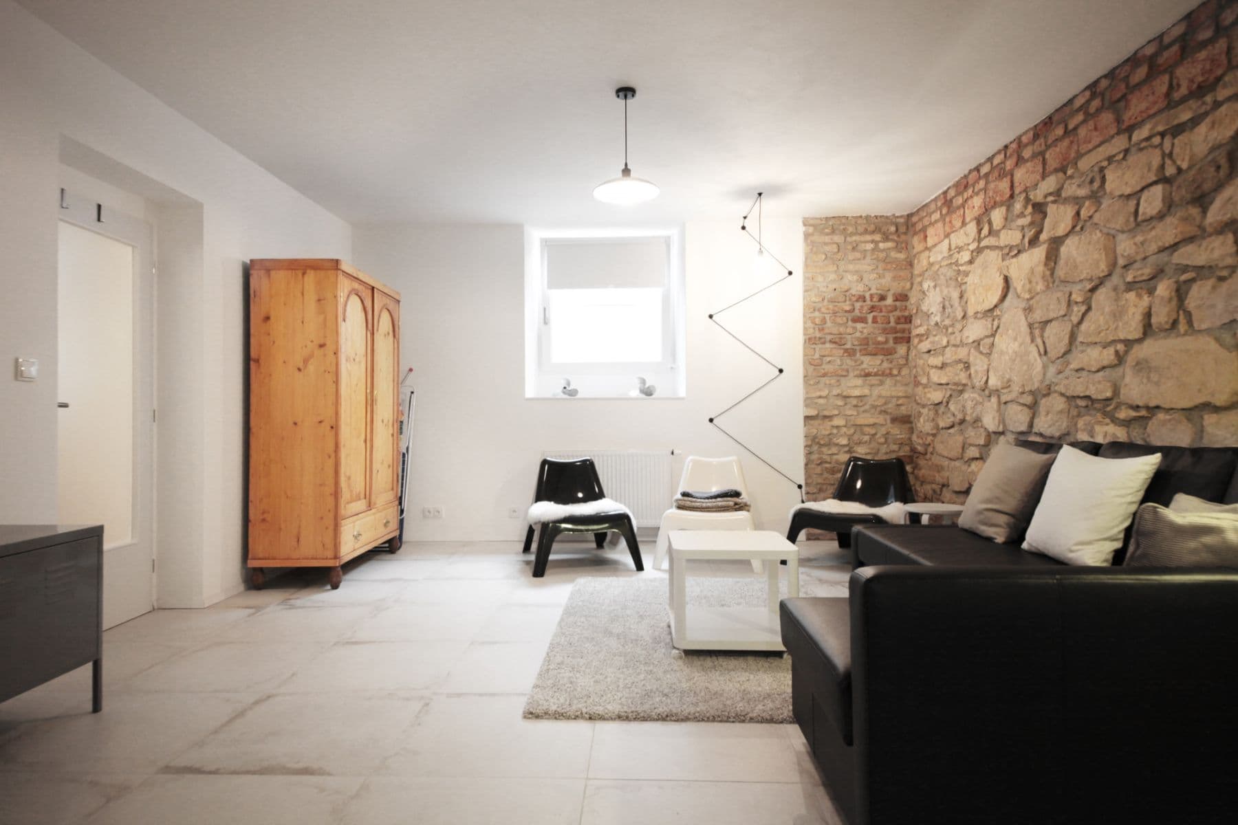 Pronájem bytu  82 m², Kosatcová, Praha, Praha