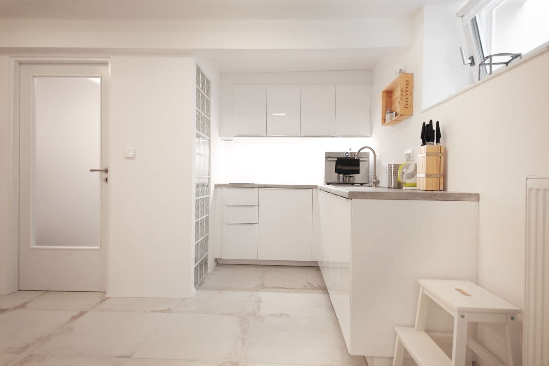 Pronájem bytu  82 m², Kosatcová, Praha, Praha