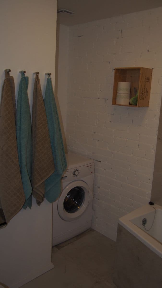 Pronájem bytu  82 m², Kosatcová, Praha, Praha