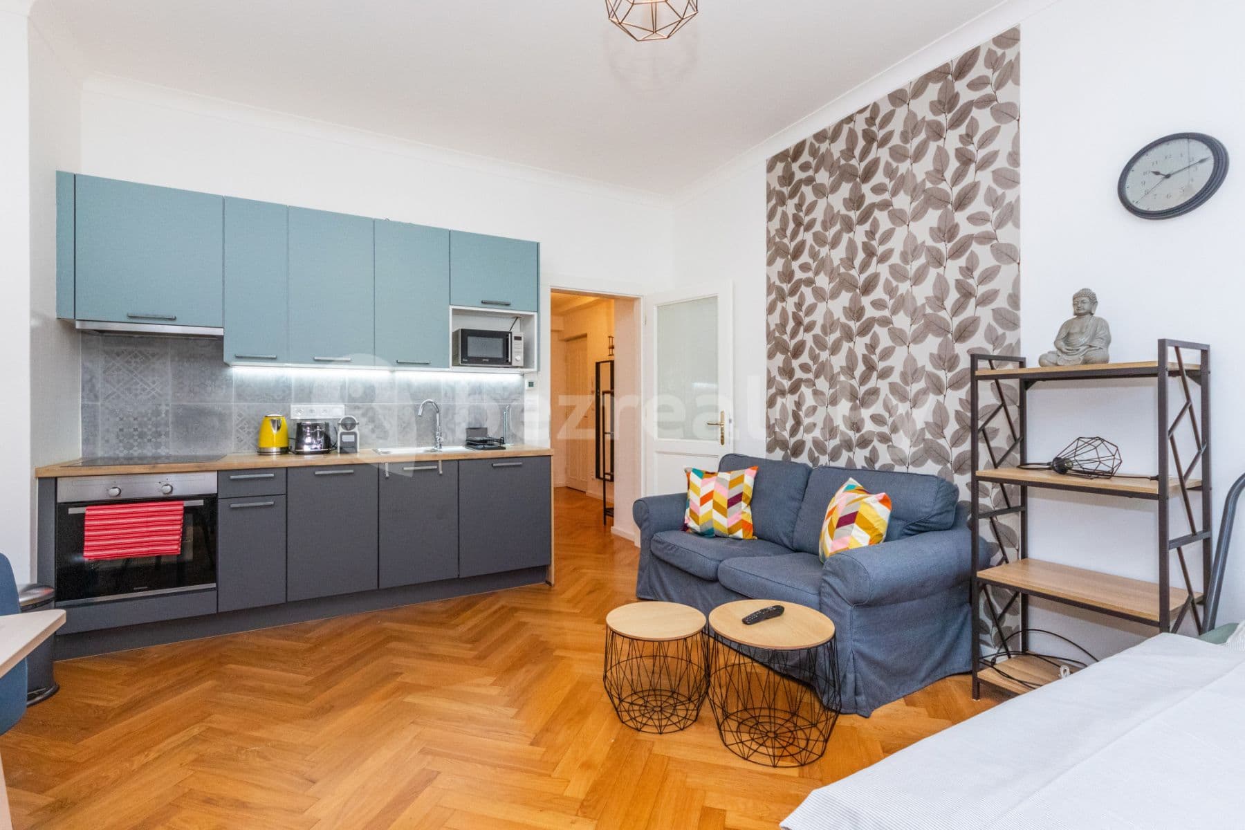 Pronájem bytu  36 m², Slavíkova, Praha, Praha
