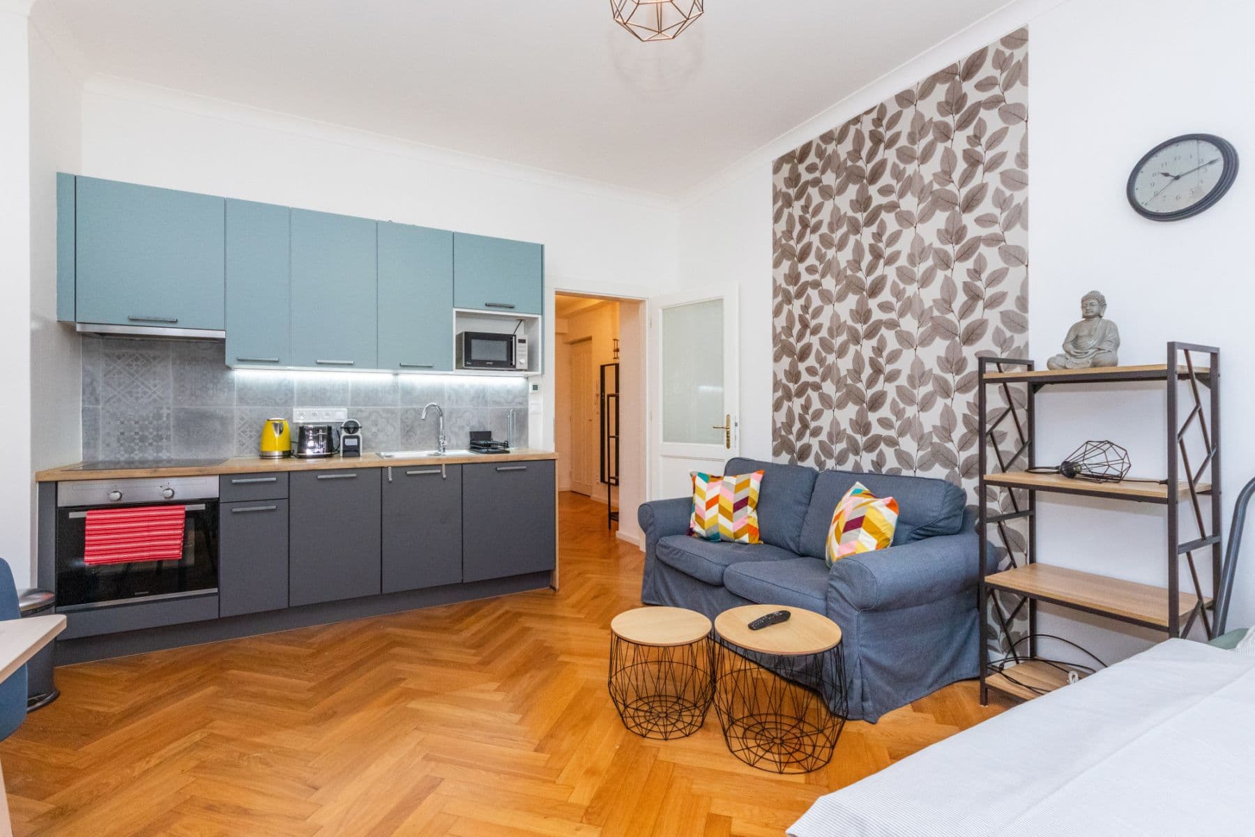 Pronájem bytu  36 m², Slavíkova, Praha, Praha