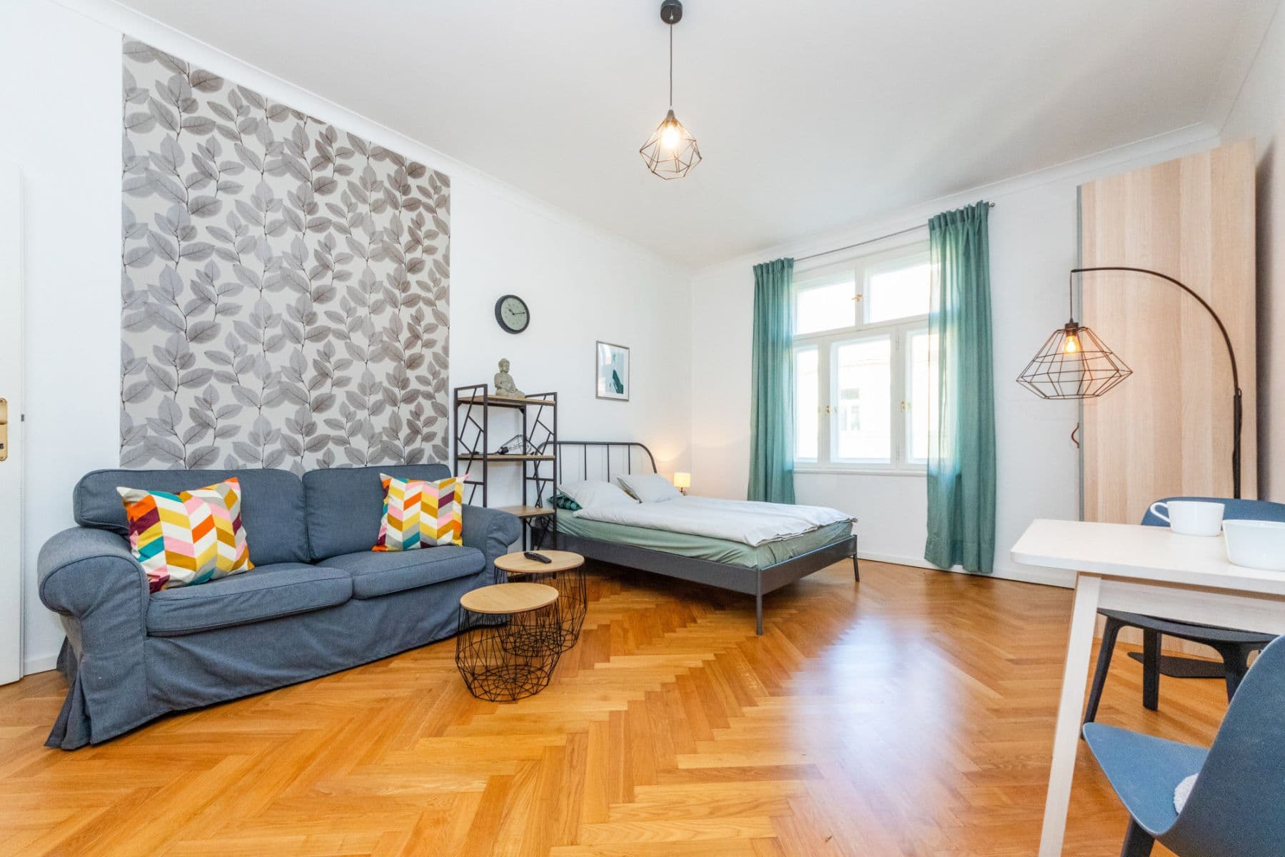 Pronájem bytu  36 m², Slavíkova, Praha, Praha