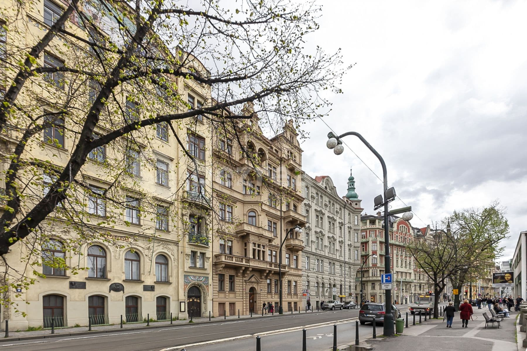 Pronájem bytu  105 m², Masarykovo nábřeží, Praha, Praha