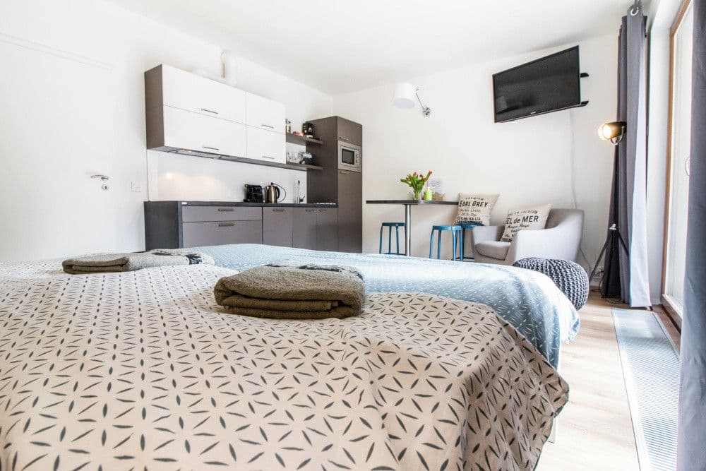 Pronájem bytu  35 m², Mojmírova, Praha, Praha