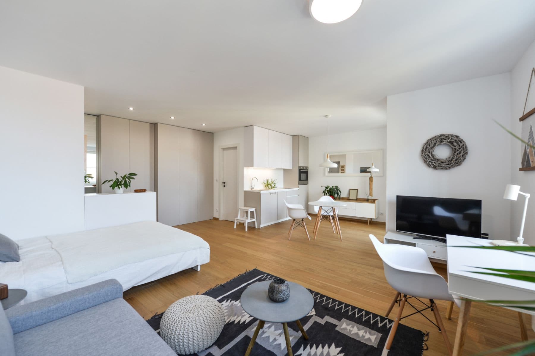 Pronájem bytu  42 m², Krásova, Praha, Praha