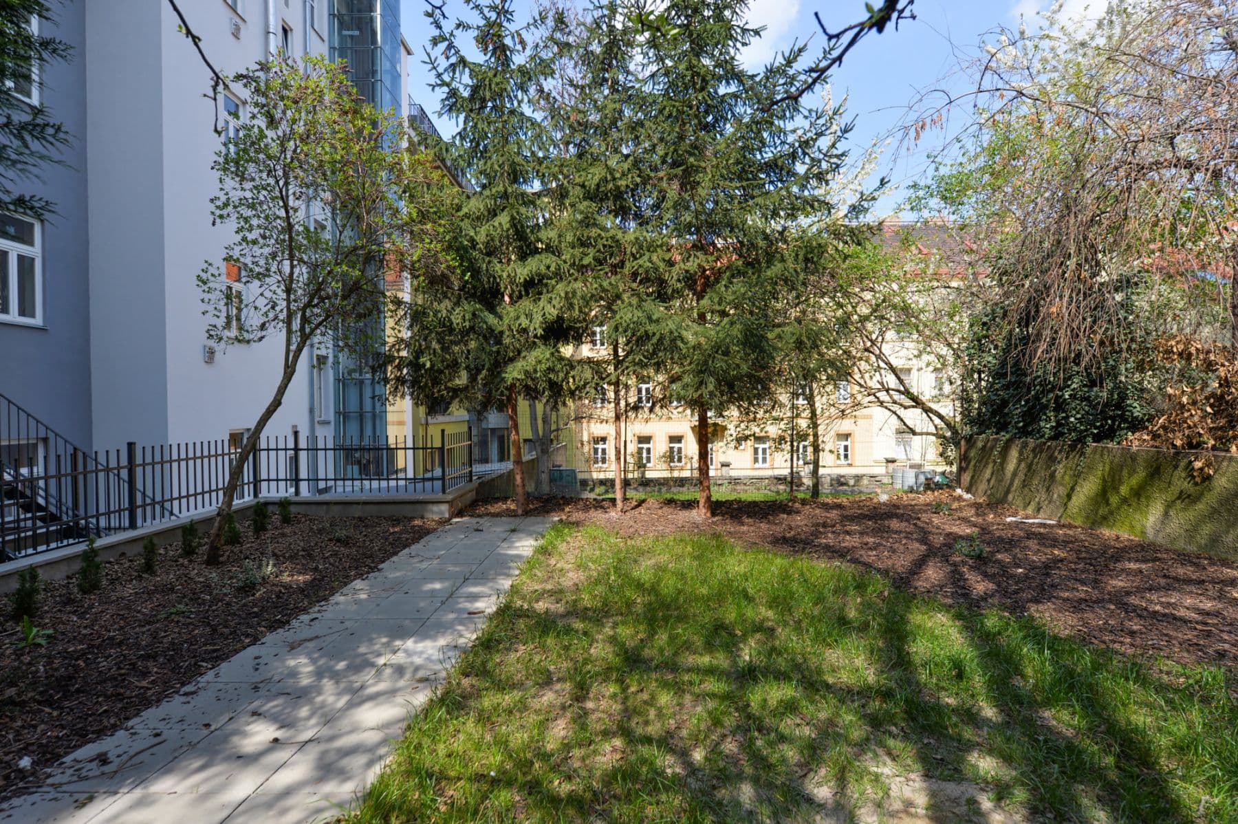 Pronájem bytu  42 m², Krásova, Praha, Praha