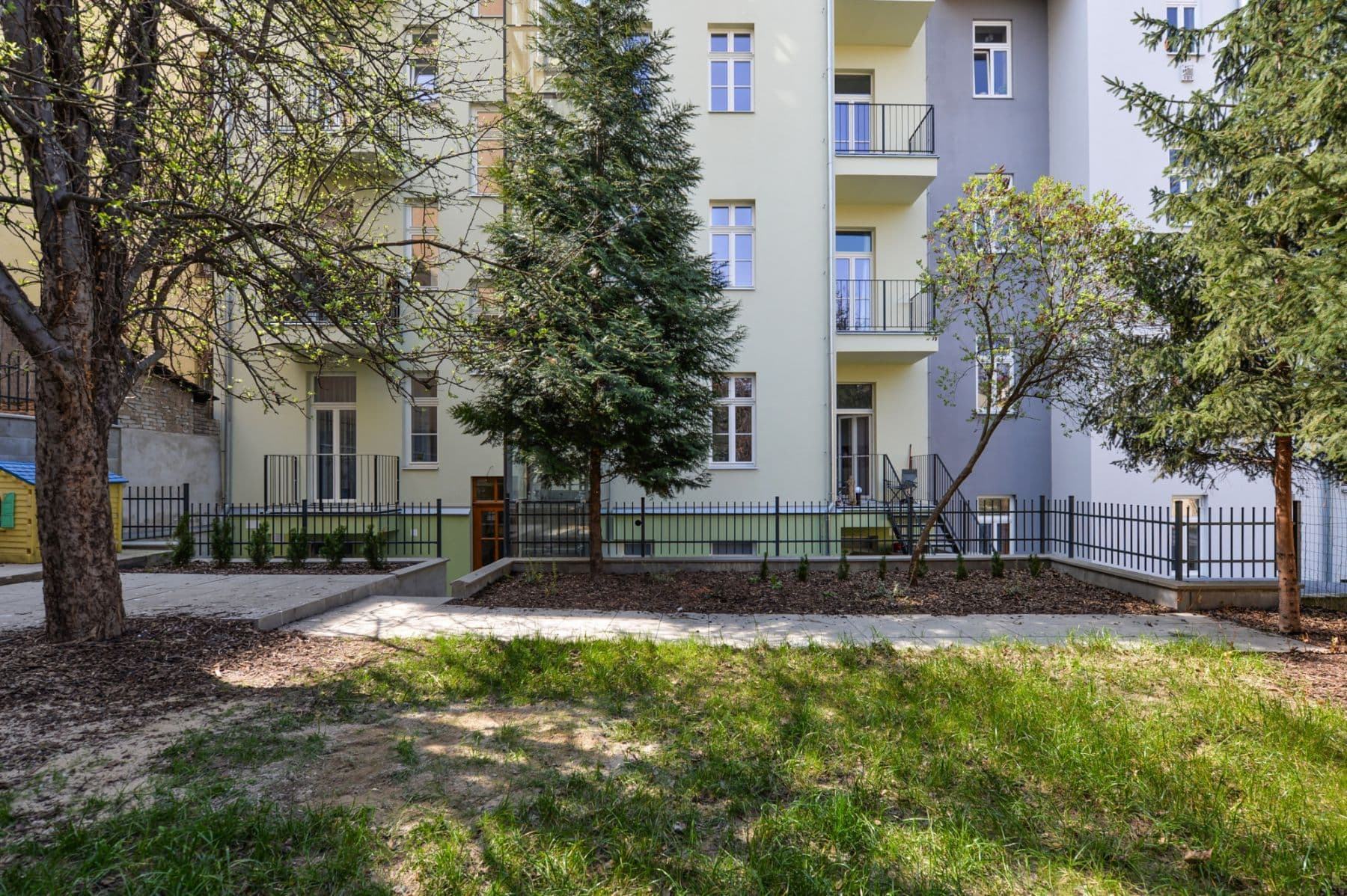 Pronájem bytu  42 m², Krásova, Praha, Praha