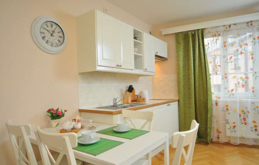 Pronájem bytu  40 m², Orebitská, Praha, Praha