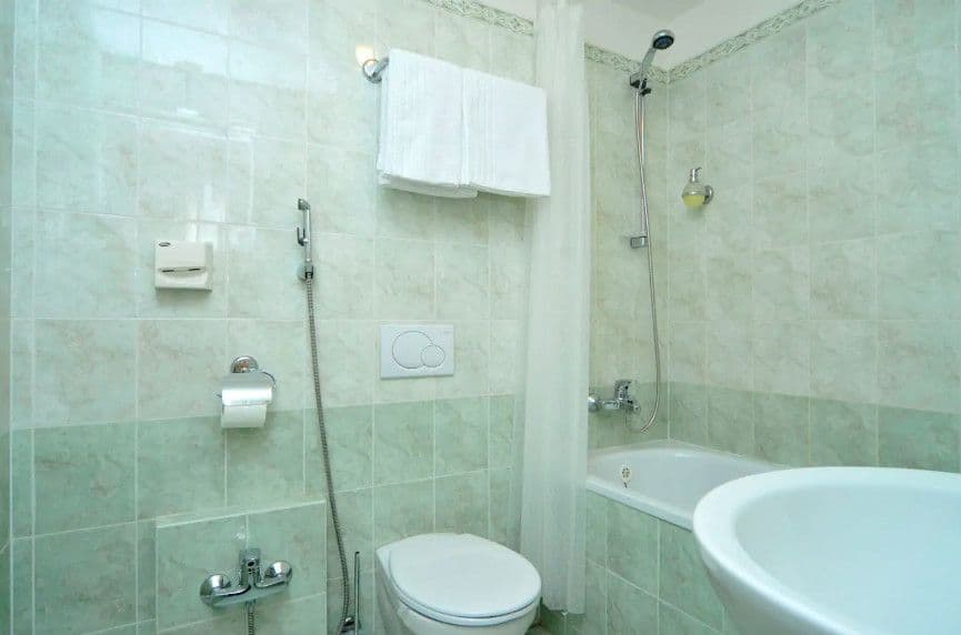Pronájem bytu  40 m², Orebitská, Praha, Praha