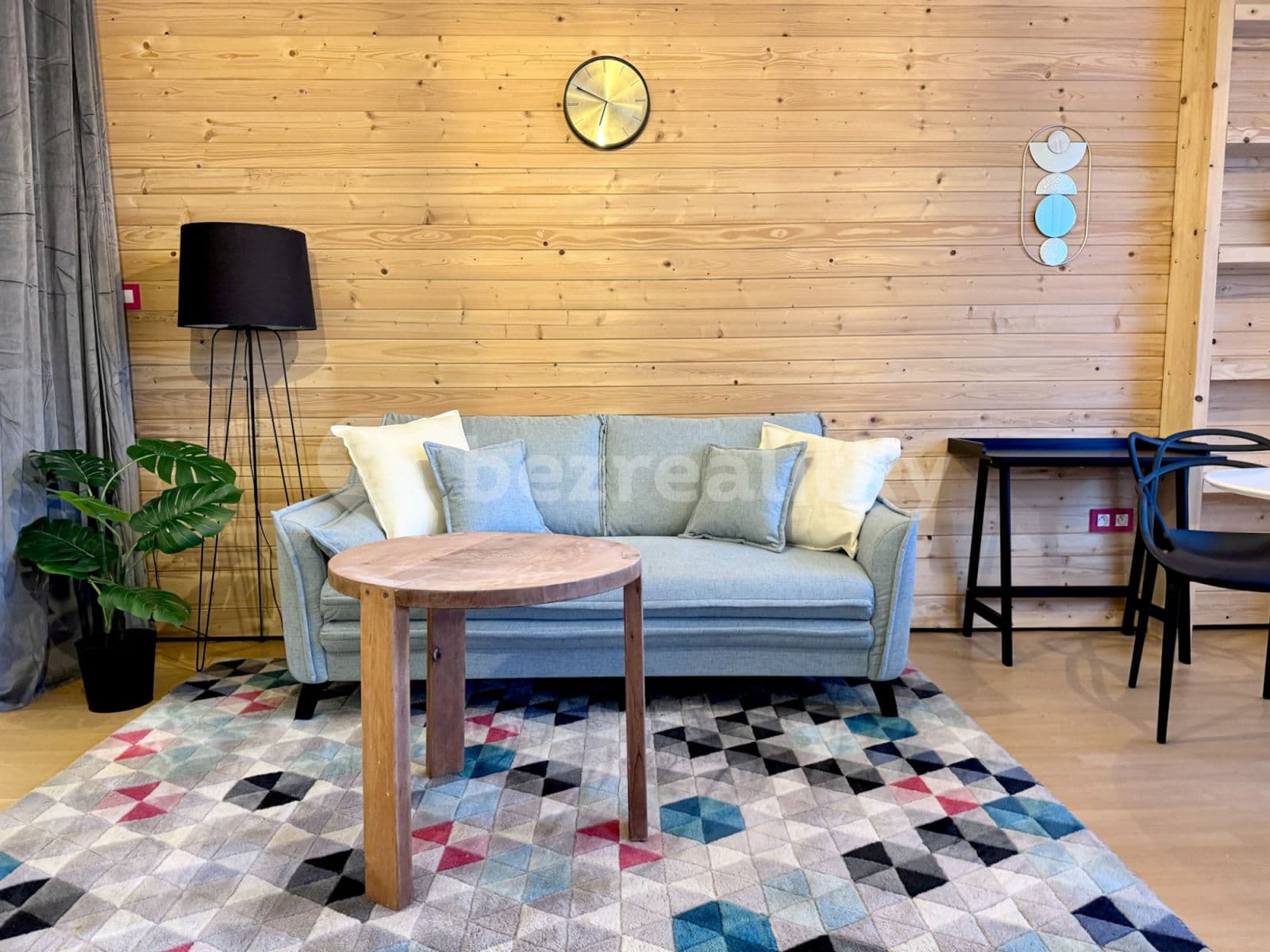 Pronájem bytu  35 m², Na Okraji, Praha, Praha