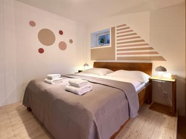 Pronájem bytu  35 m², Na Okraji, Praha, Praha