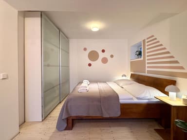 Pronájem bytu  35 m², Na Okraji, Praha, Praha