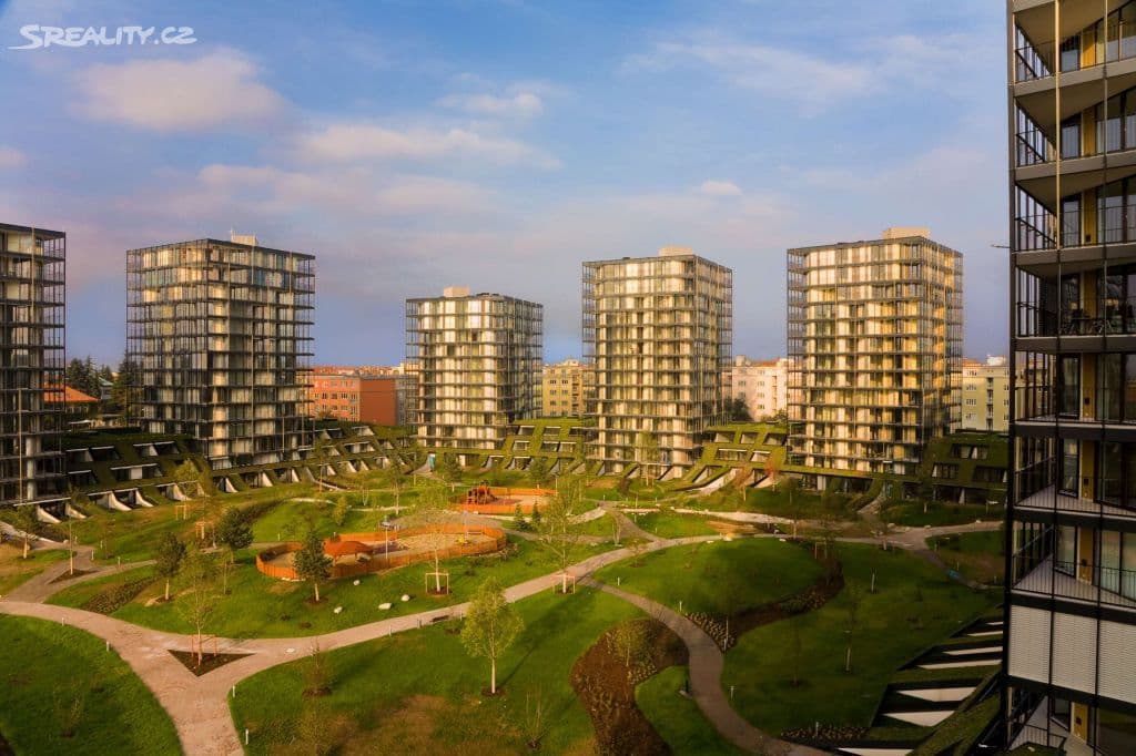 Pronájem bytu  100 m², Ke Kapslovně, Praha, Praha
