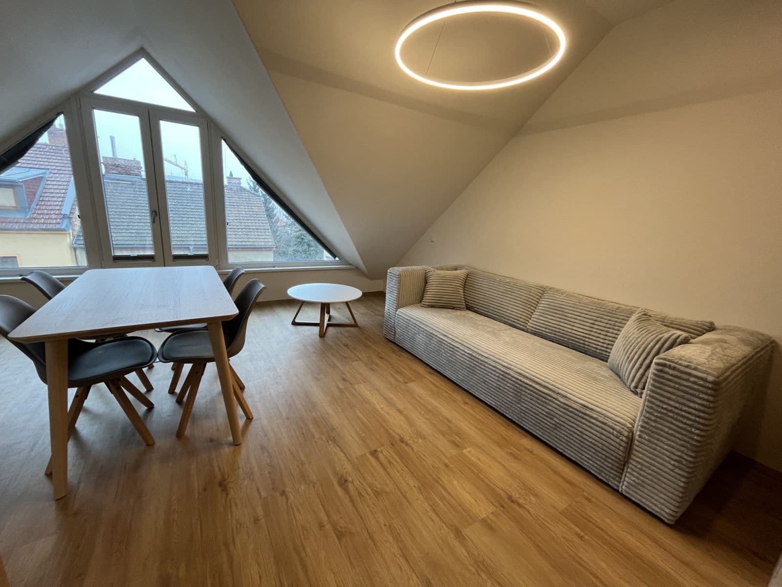 Pronájem bytu  56 m², Tišnovská, Brno, Jihomoravský kraj
