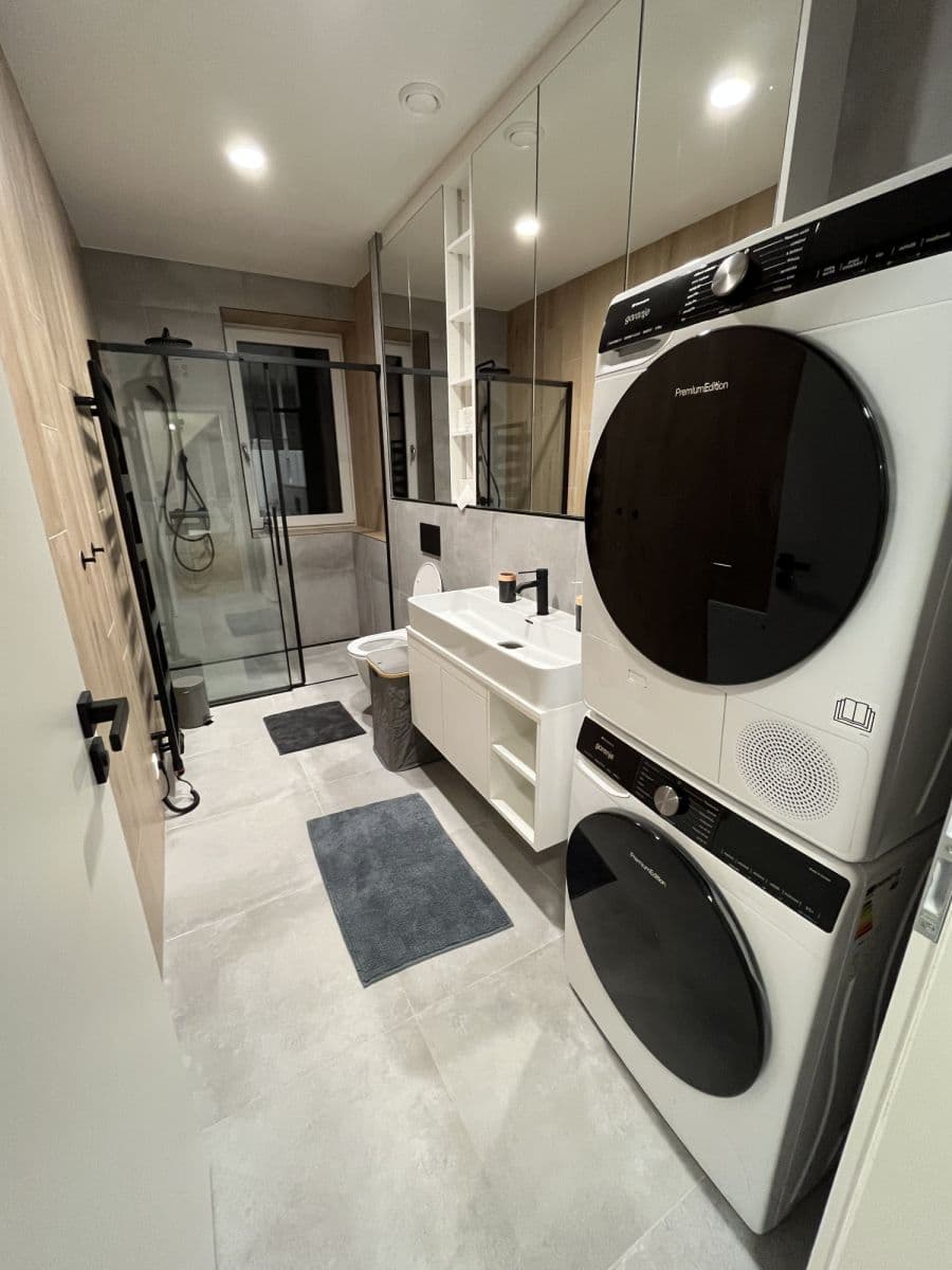 Pronájem bytu  56 m², Tišnovská, Brno, Jihomoravský kraj