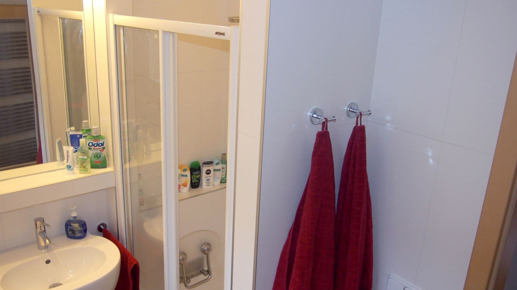 Pronájem bytu  61 m², Kosatcová, Praha, Praha