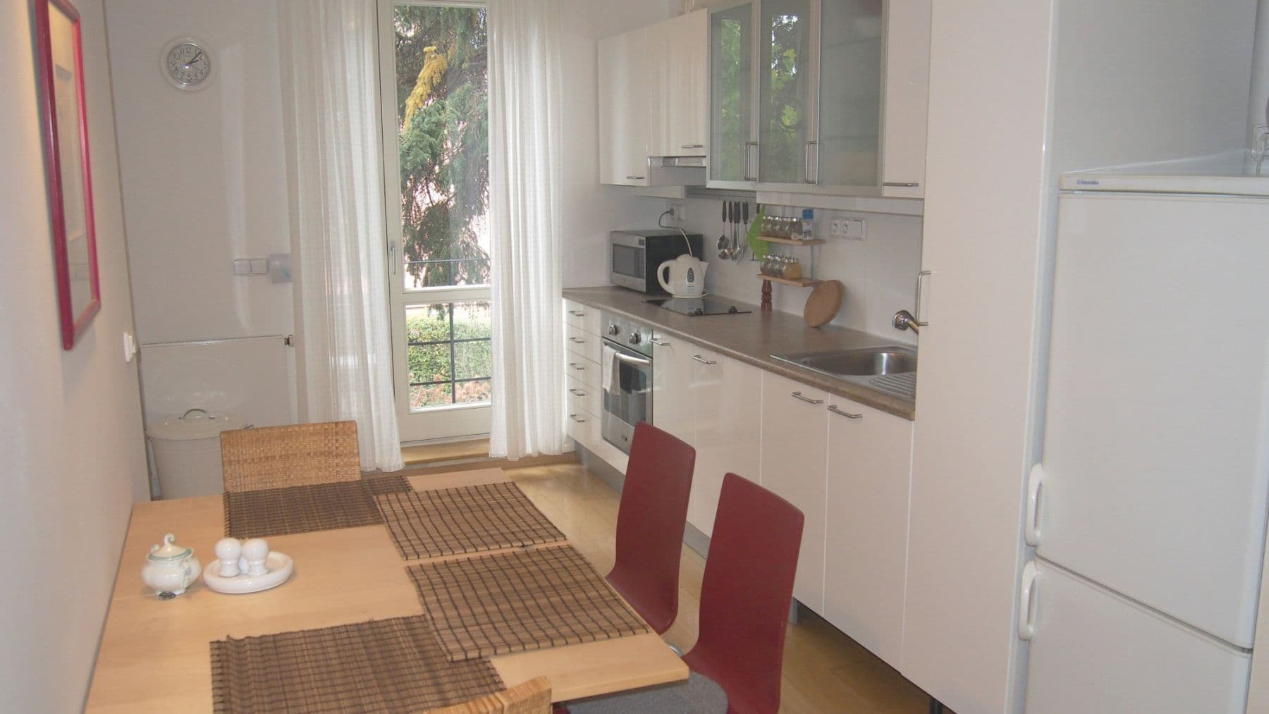 Pronájem bytu  61 m², Kosatcová, Praha, Praha
