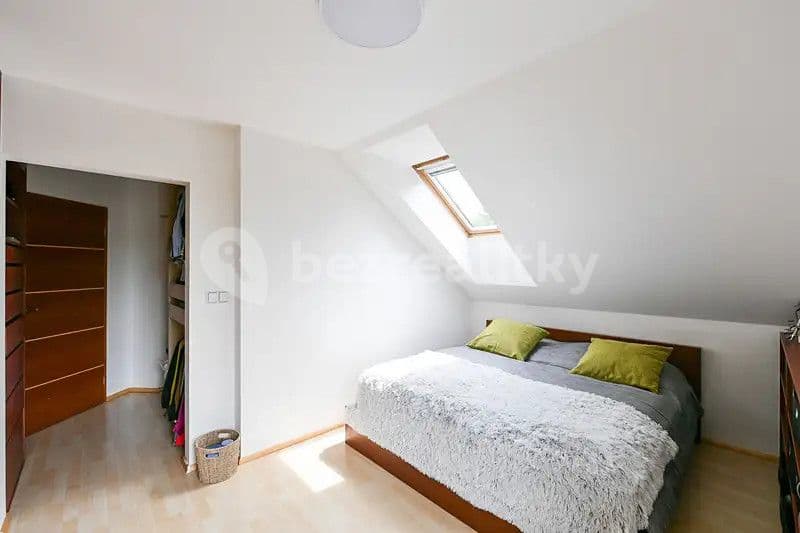 Pronájem bytu  250 m², Na Ježově, Mirošovice, Středočeský kraj