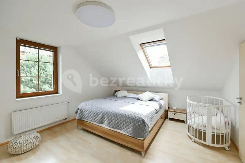 Pronájem bytu  250 m², Na Ježově, Mirošovice, Středočeský kraj