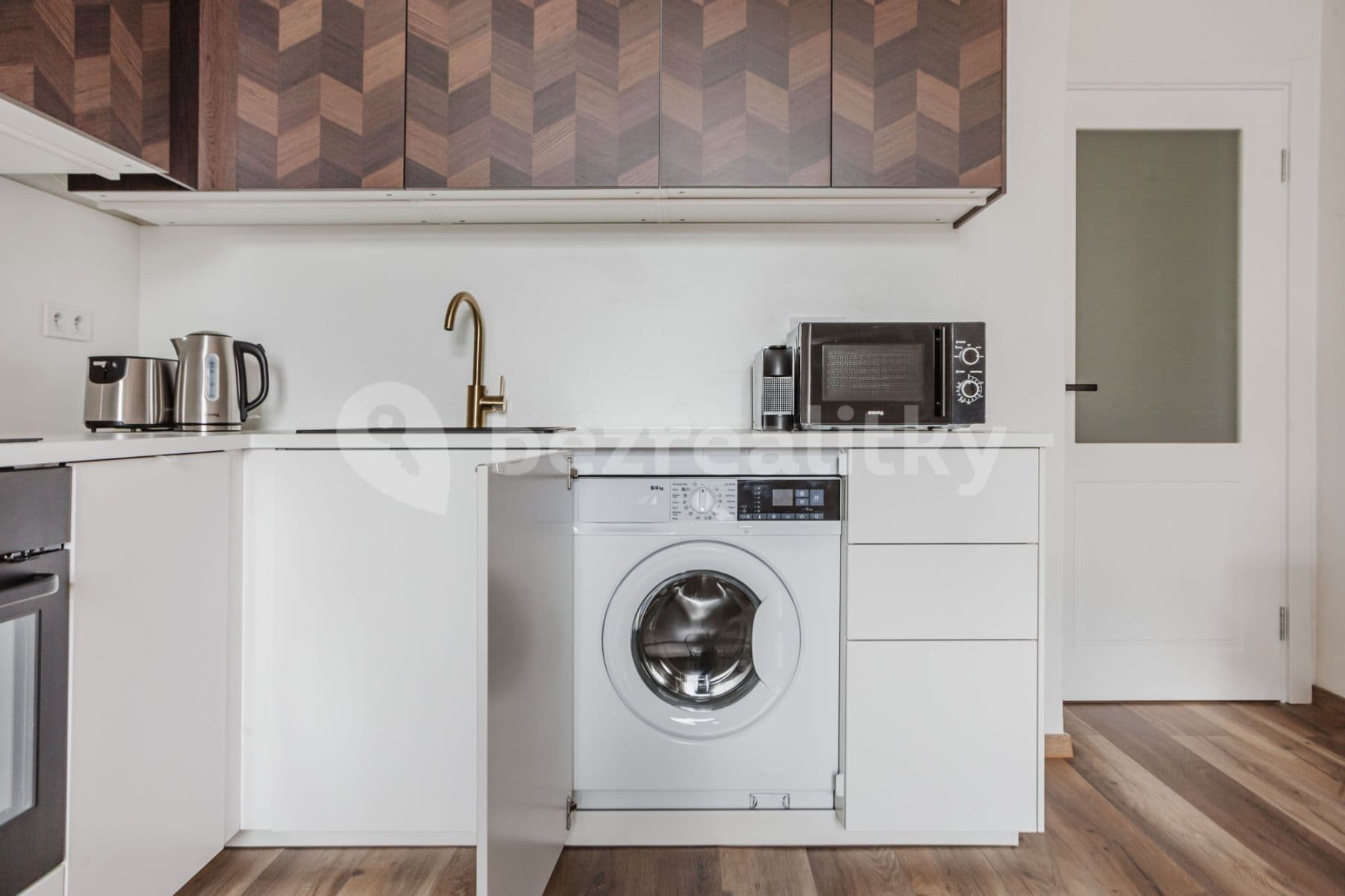 Pronájem bytu  67 m², Rostovská, Praha, Praha