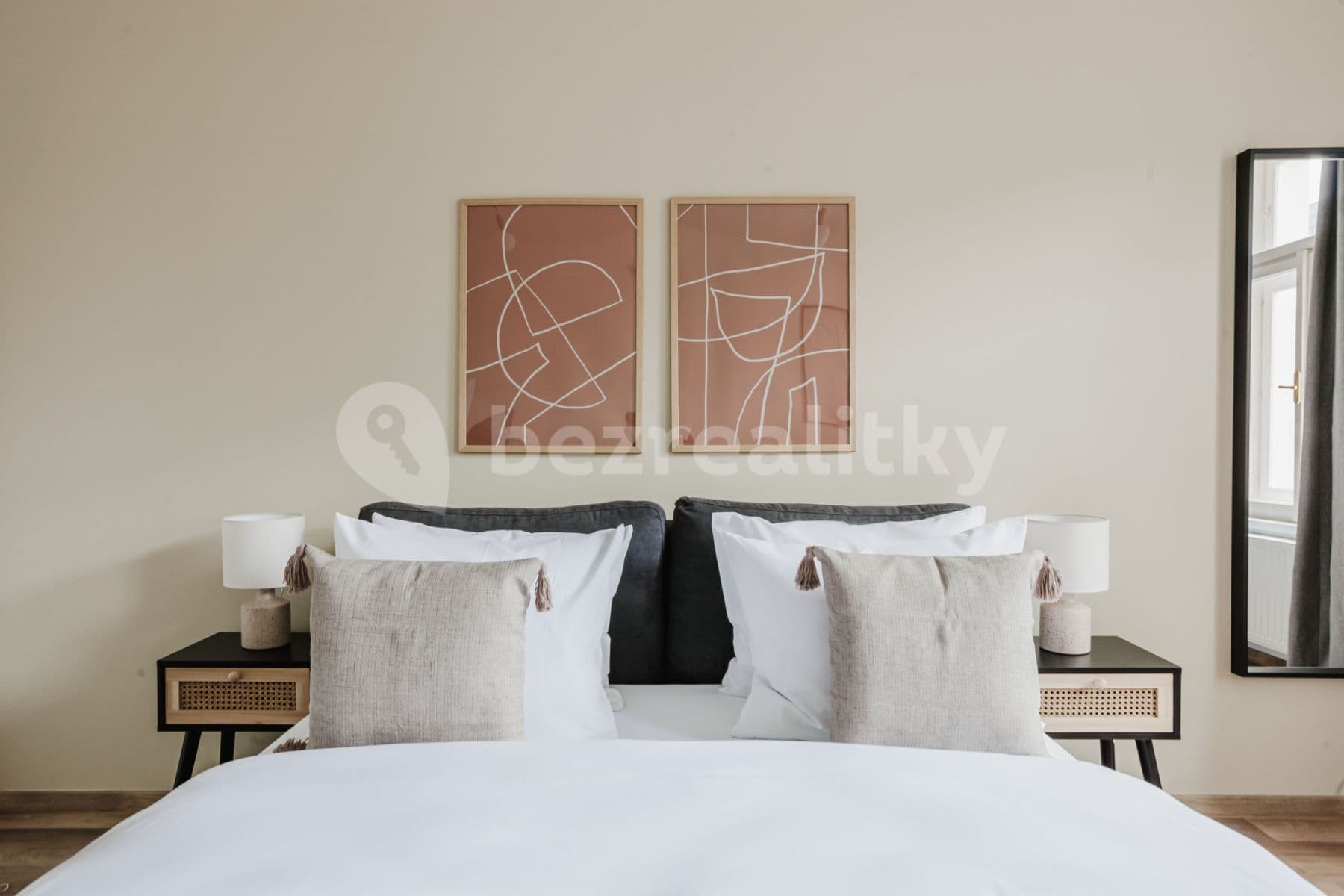 Pronájem bytu  67 m², Rostovská, Praha, Praha