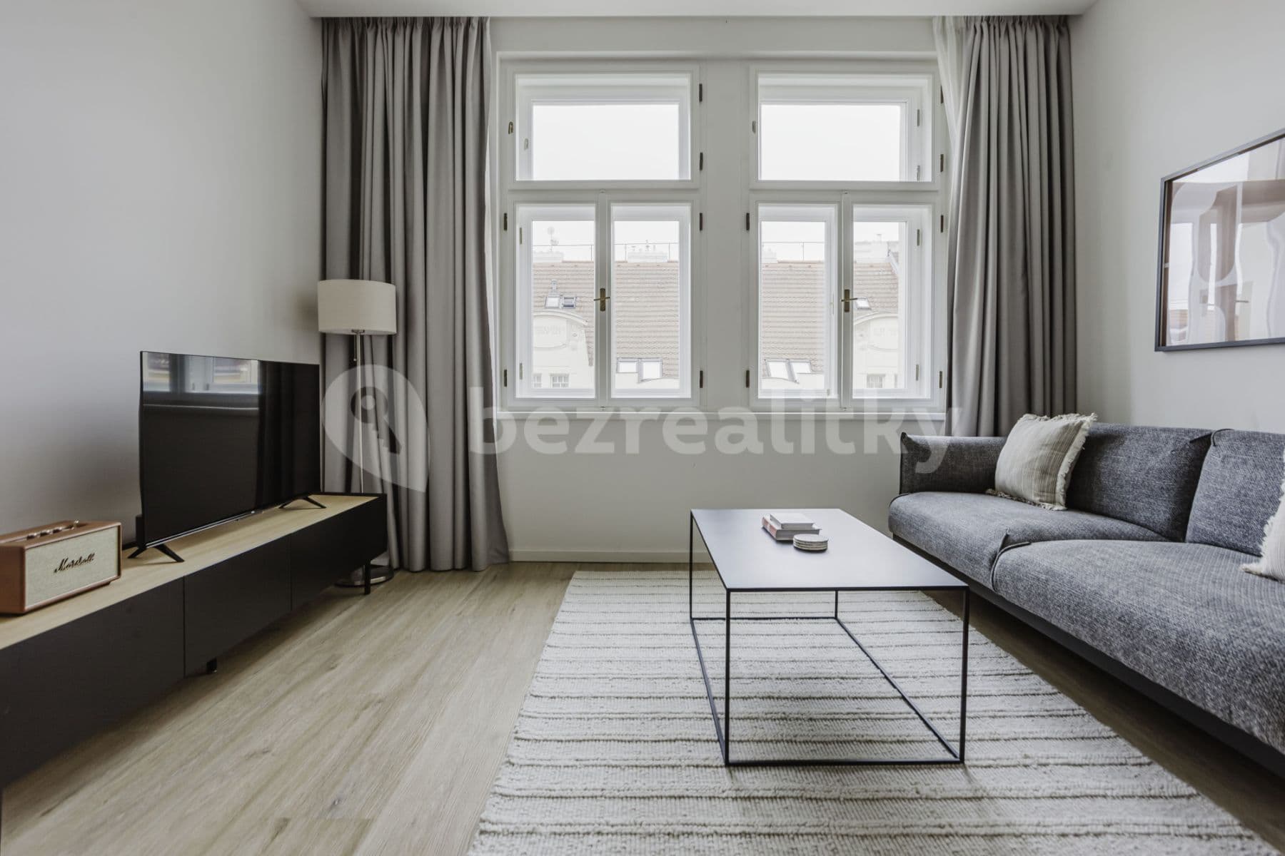 Pronájem bytu  49 m², Chodská, Praha, Praha