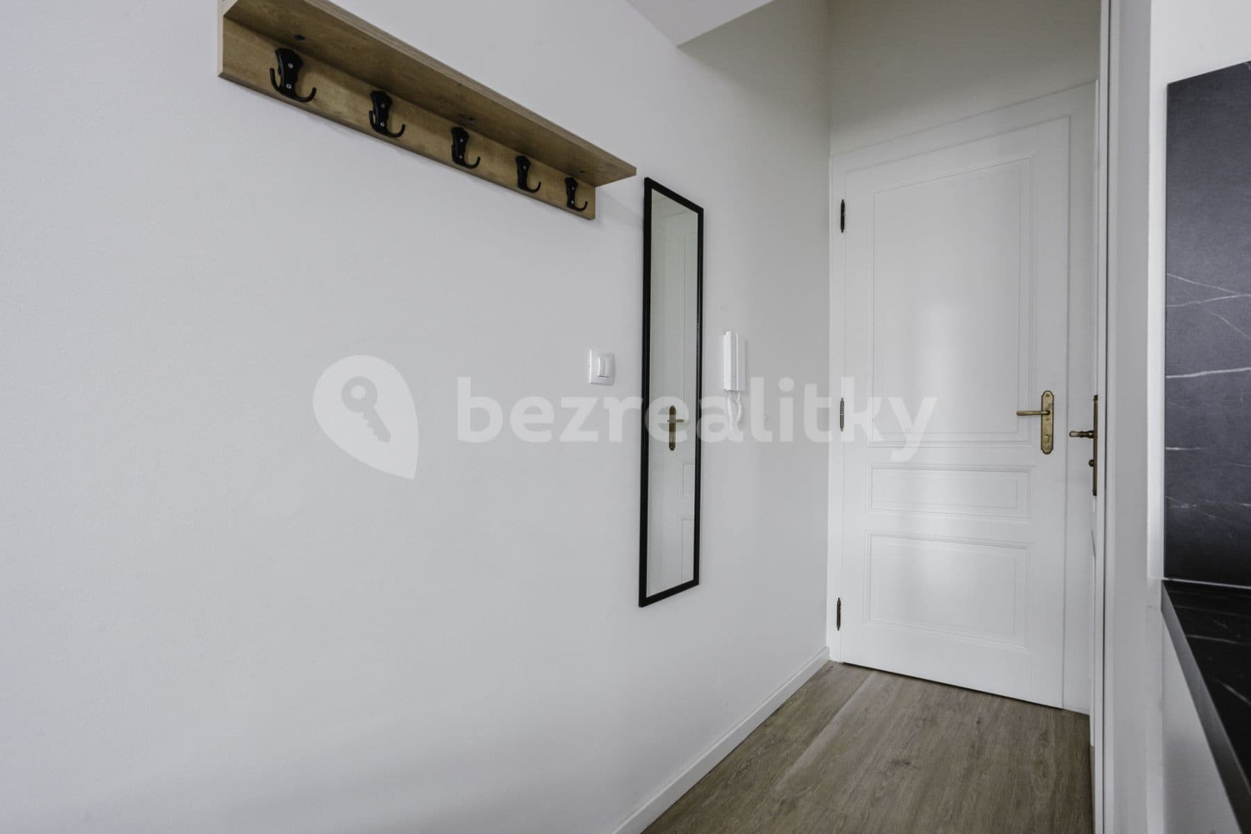 Pronájem bytu  49 m², Chodská, Praha, Praha