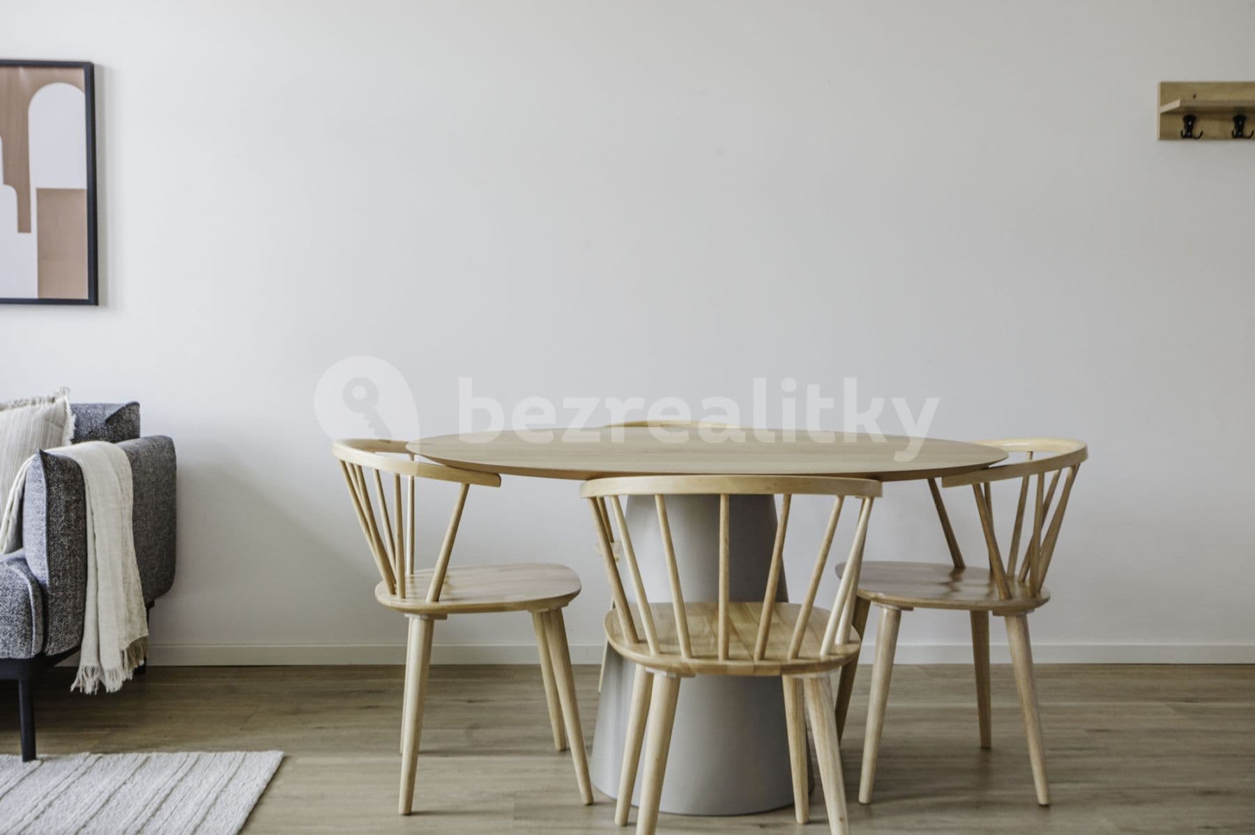 Pronájem bytu  49 m², Chodská, Praha, Praha